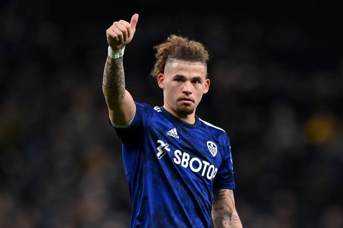 Kalvin Phillips fidèle à Leeds