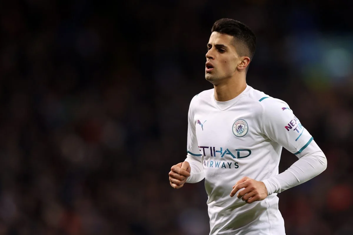 Joao Cancelo vers la prolongation à Man City