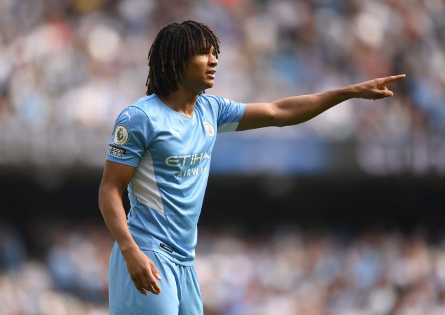Nathan Ake vers Newcastle