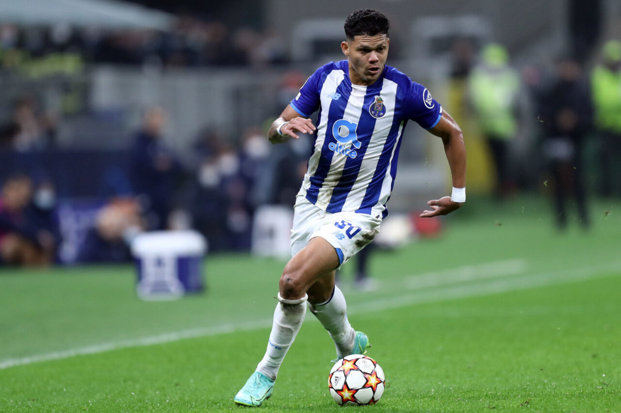 Evanelson at Manchester United?  Porto resist