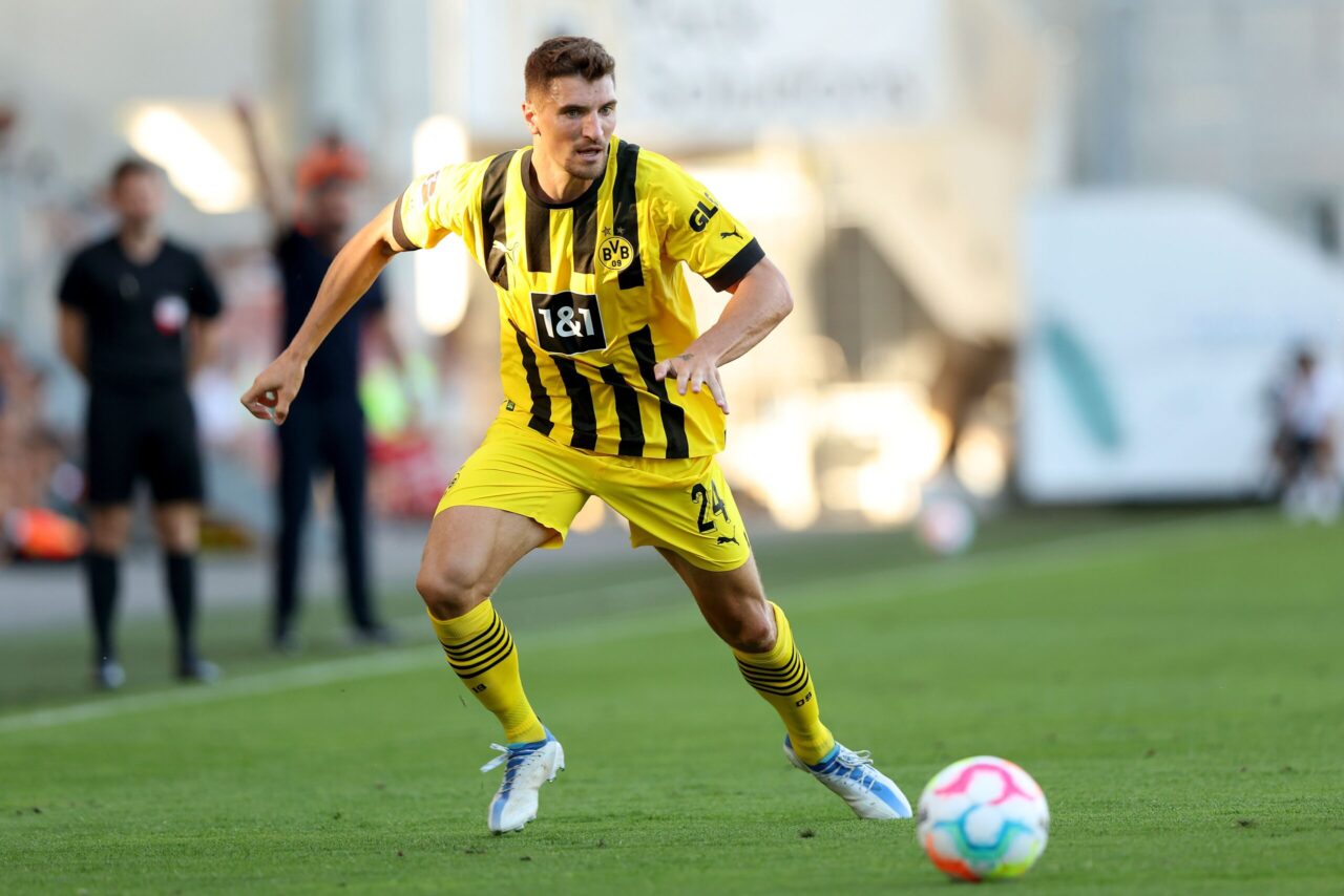 Thomas Meunier vers Manchester United