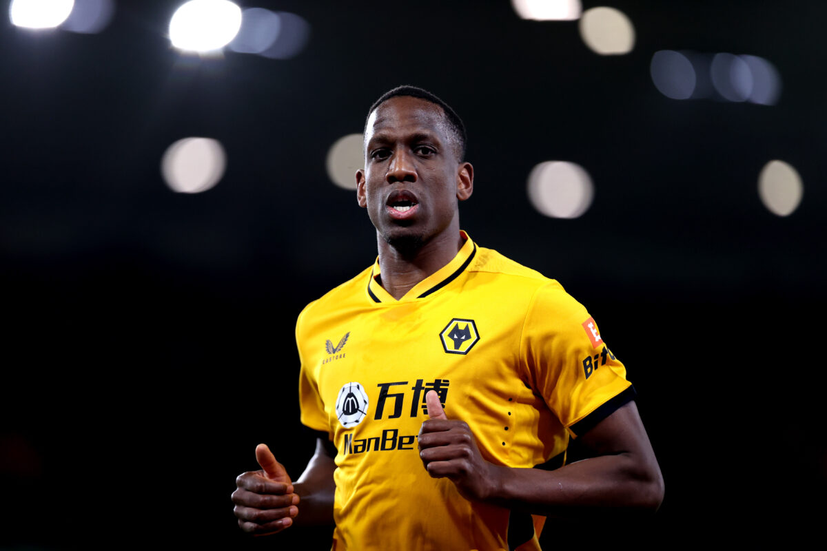 Willy Boly arrive à Nottingham Forest
