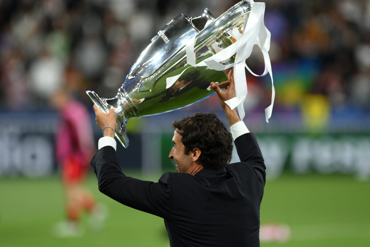 Raul vers un départ en Premier League