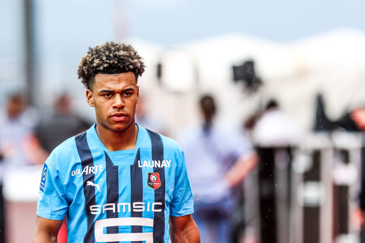 Désiré Doué dans le viseur de Newcastle en Premier League