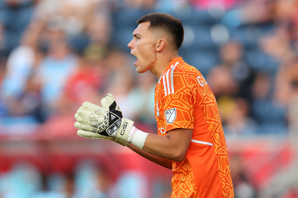 Gabriel Slonina vers un prêt en Belgique